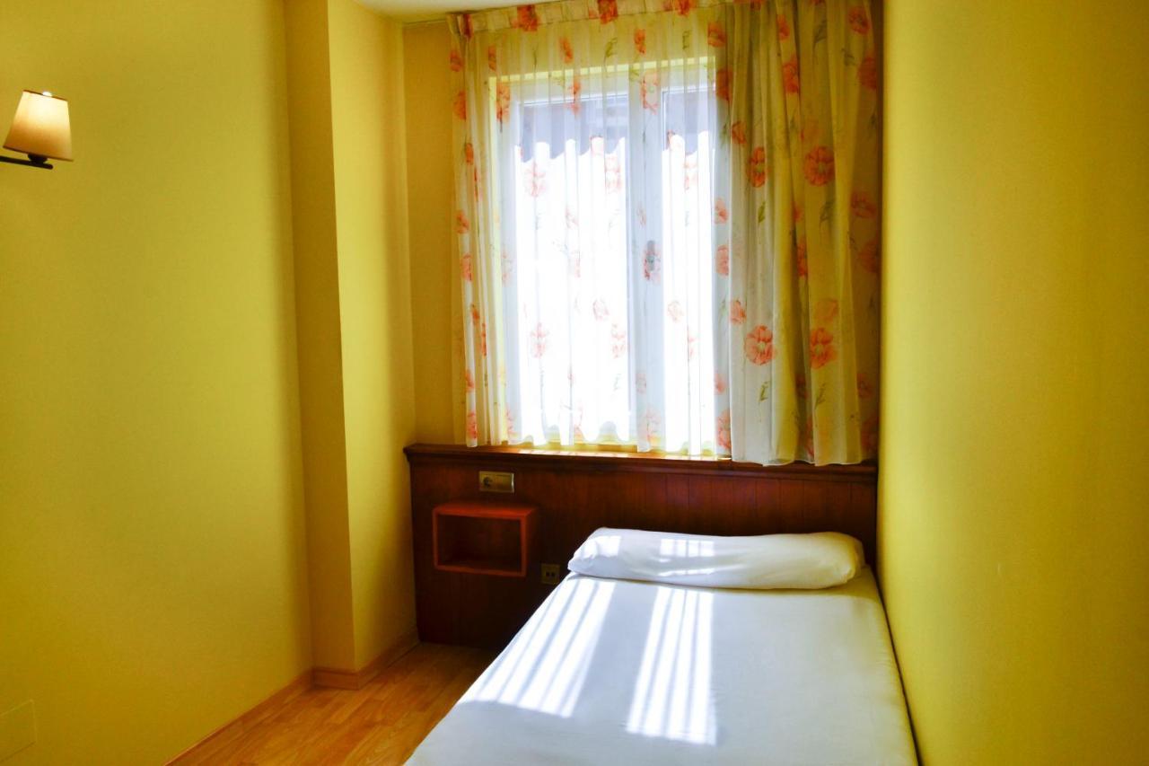 Alda Via De La Plata Rooms Ла-Баньеса Экстерьер фото